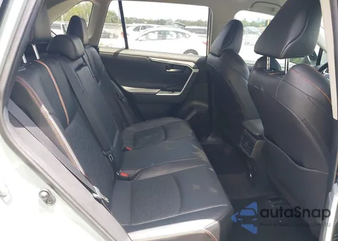 2020 Toyota Rav4 Adventure z USA, uszkodzony, nr VIN 2T3J1RFV7LC128780